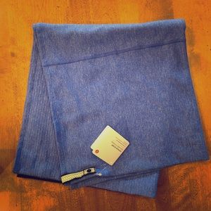Lululemon Vinyasa scarf